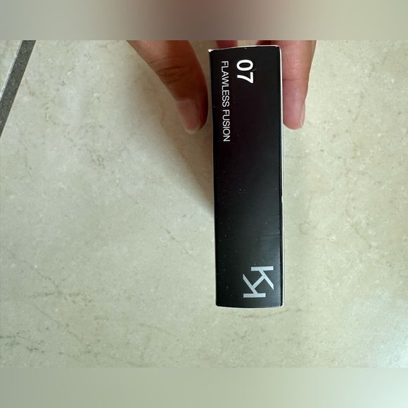 Two NIB Kiko bronzing powers - Picture 6 of 6